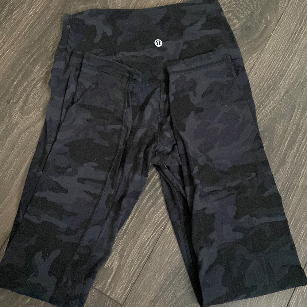 gray camo lululemon aligns